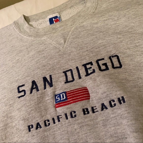 San Diego Pacific Beach Sweatshirt🤍 - Picture 2 of 4